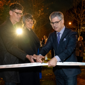 Will Cheesman, Laura Wills & Mayor Robert Bria