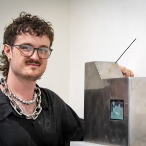 h The Gallery Fringe